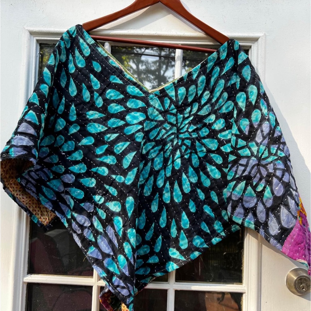 Kantha BaeBohemian Teal & Black Burst Pattern Poncho Top